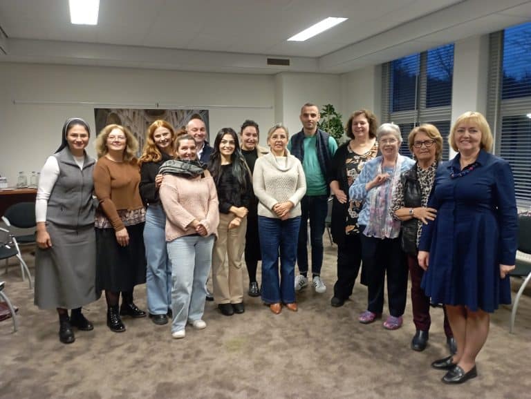 Group photo 1732012325558