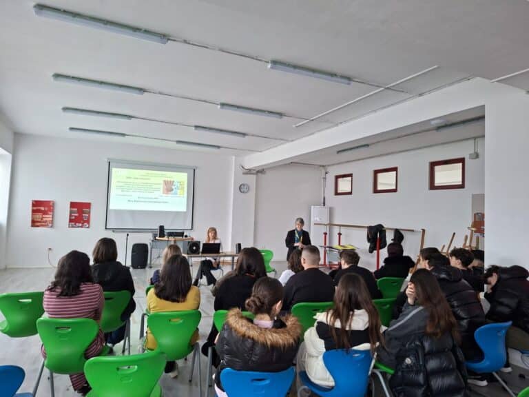 6612731f 2267 493c a425 46a4ddb4faa2