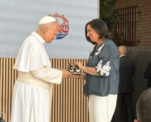 260606 CEDIA Alicia Monjas con el Papa